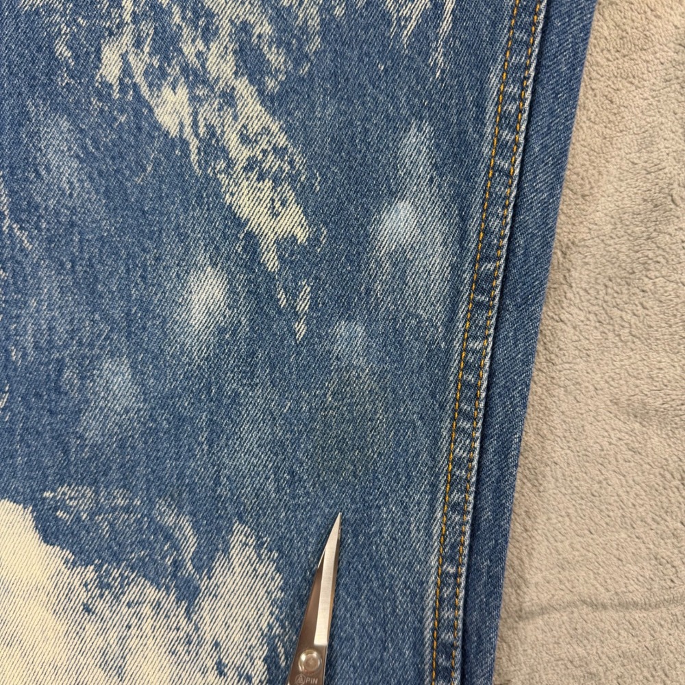 Gucci Studded Skinny Jeans Mens Size 32x29 Blue Acid Wash Made in Italy - Picture 3 of 11